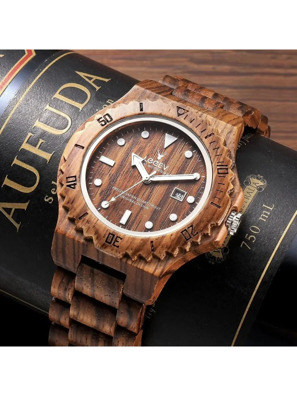 Men's Brown Handcrafted Sandalwood Vintage Calendar Analog Wrist Wooden Watch